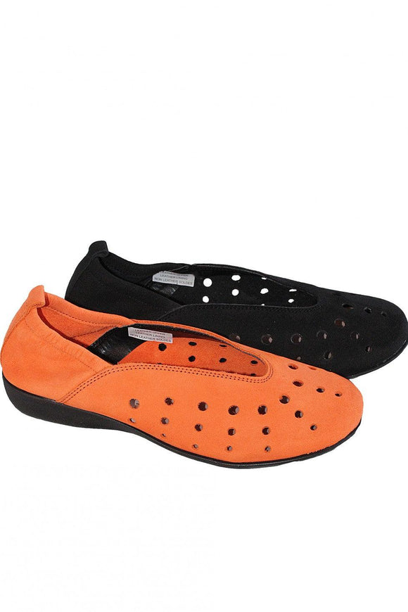 Flat Hirica Shoe Style and Grace